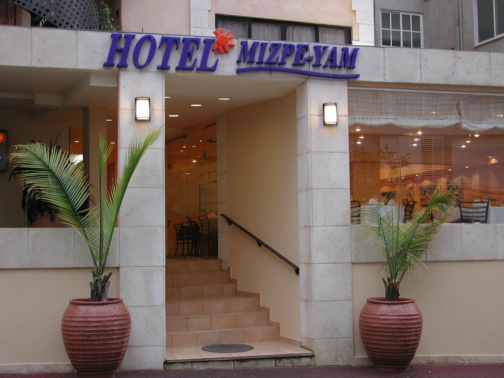 Mizpe Yam Boutique Hotel เนทันยา ภายนอก รูปภาพ