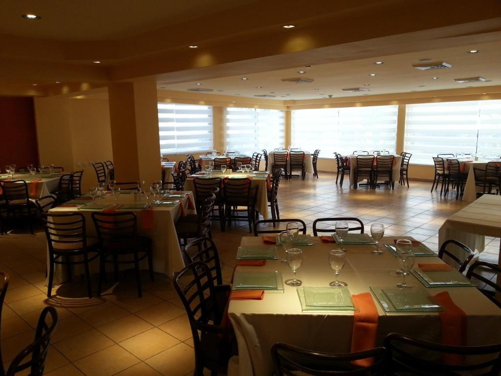 Mizpe Yam Boutique Hotel เนทันยา ภายนอก รูปภาพ